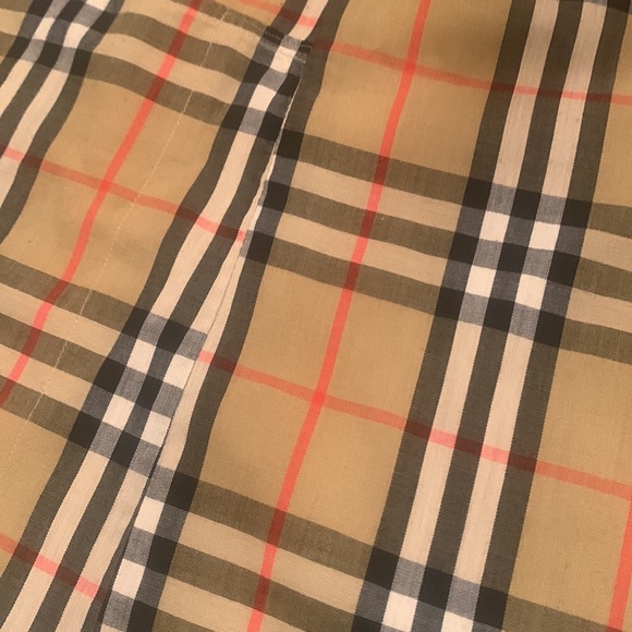 Burberry Overcoat - Picture 12 of 12